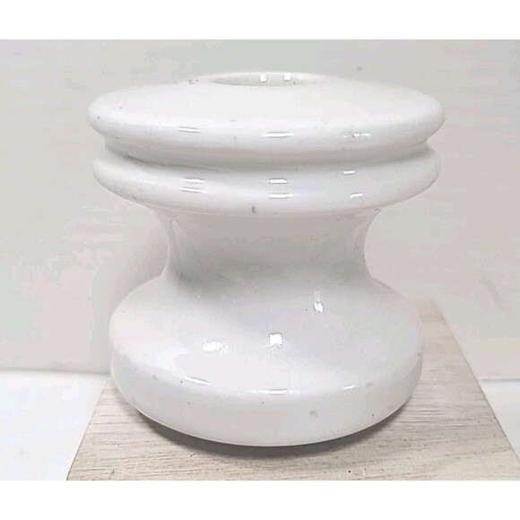 Rare Vintage Line Material Ceramic White Insulator 688 - Picture 1 of 7